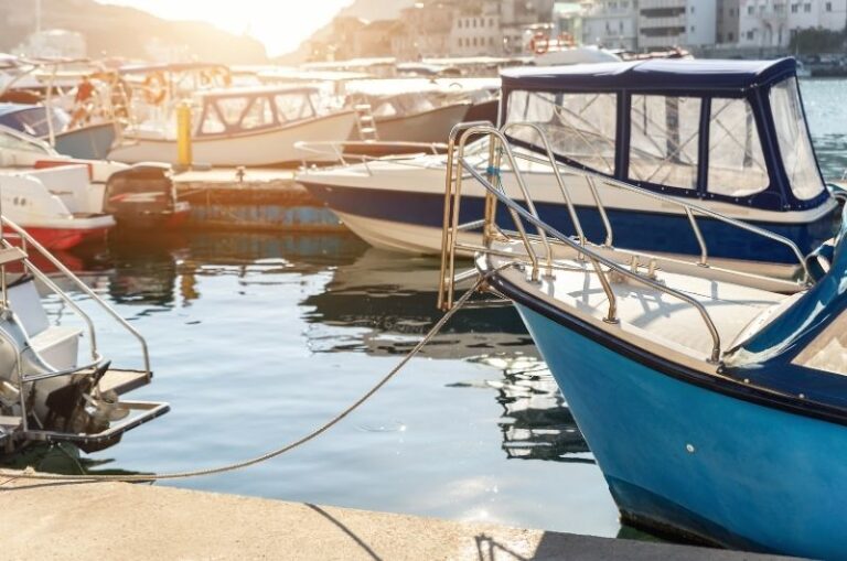 Yacht Charter vs Party Boat Rental Unleashing the Fun on the Water